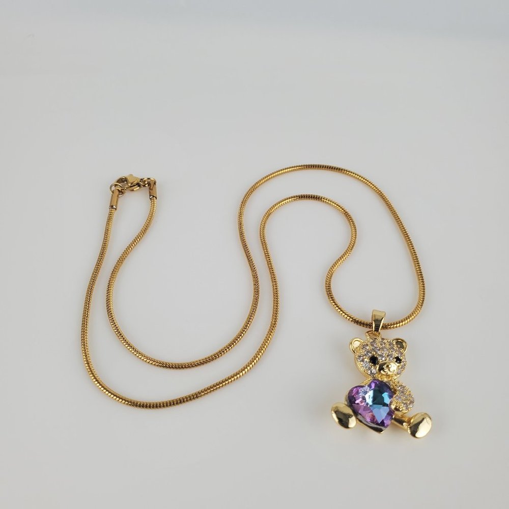 chain with pendant